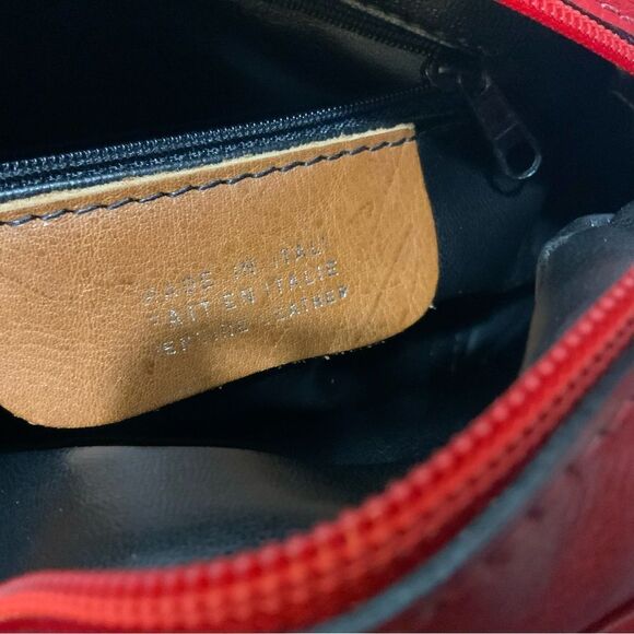Crosspoint made for Charles Klein Italy  Leather crossbody red perforated - Picture 14 of 15